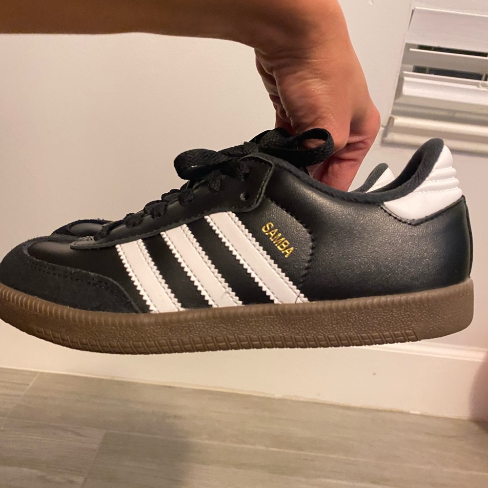 Brand New Adidas Samba- 3.5Y= 5Women